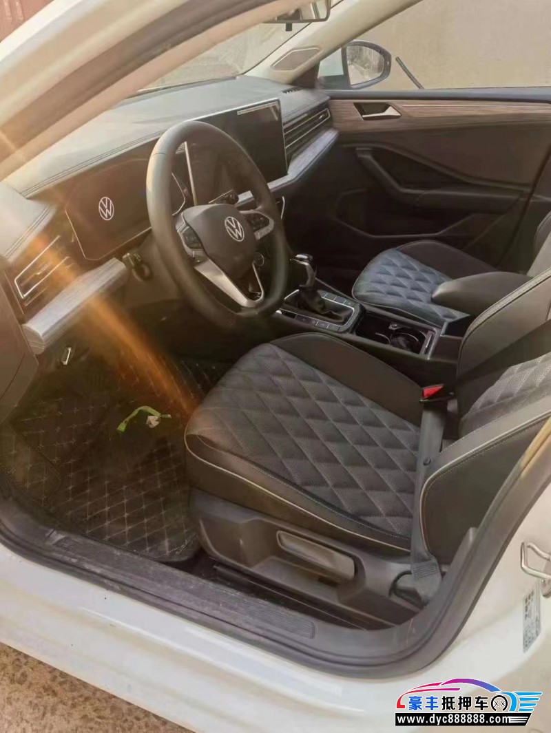 23年大众速腾轿车抵押车出售