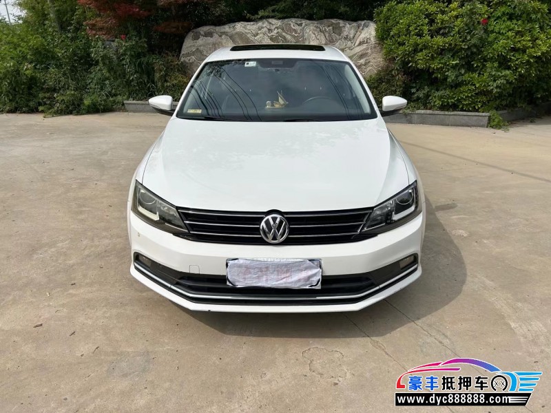 16年大众速腾轿车抵押车出售