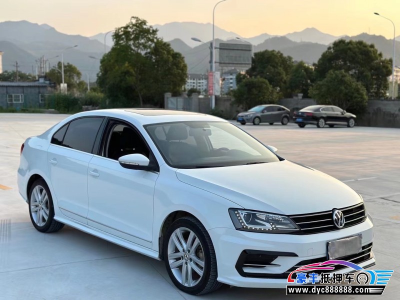 18年大众速腾轿车抵押车出售