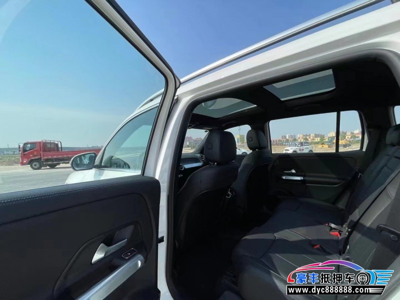 21年奔驰GLB轿车抵押车出售