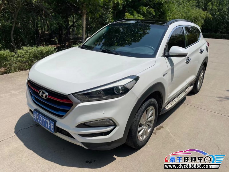 17年现代途胜轿车抵押车出售