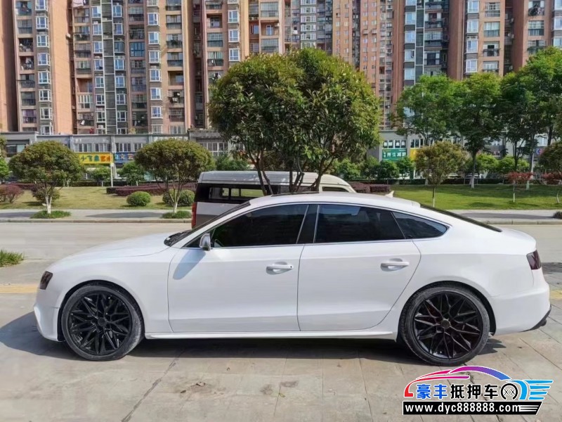 12年奥迪S5轿车抵押车出售