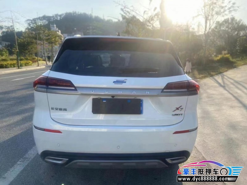 21年长安欧尚X7轿车抵押车出售
