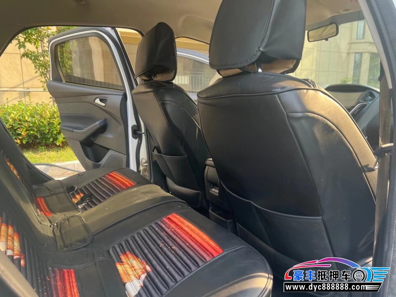 16年福特福克斯轿车抵押车出售