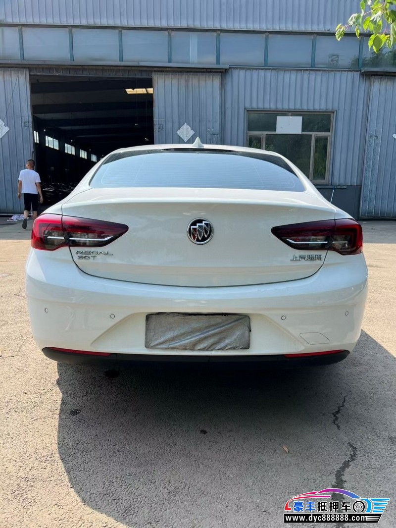 18年别克君威轿车抵押车出售