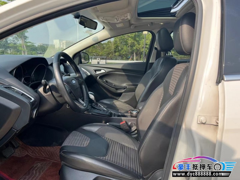 17年福特福克斯轿车抵押车出售