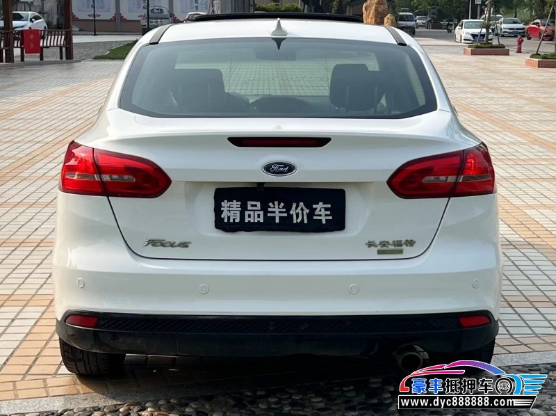 17年福特福克斯轿车抵押车出售