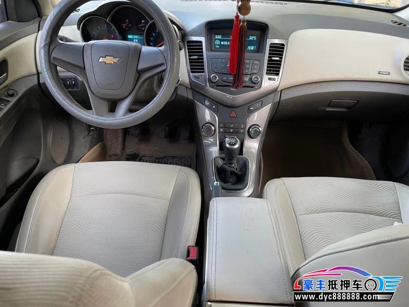 14年雪佛兰科鲁兹轿车抵押车出售