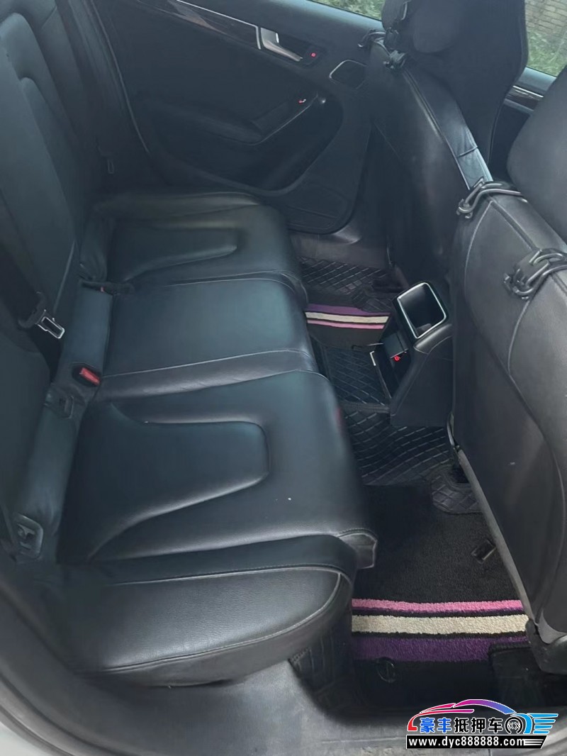 14年奥迪A4轿车抵押车出售