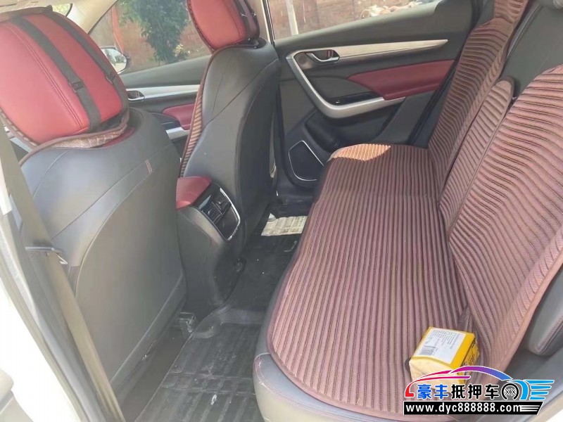 21年东风风神AX7轿车抵押车出售