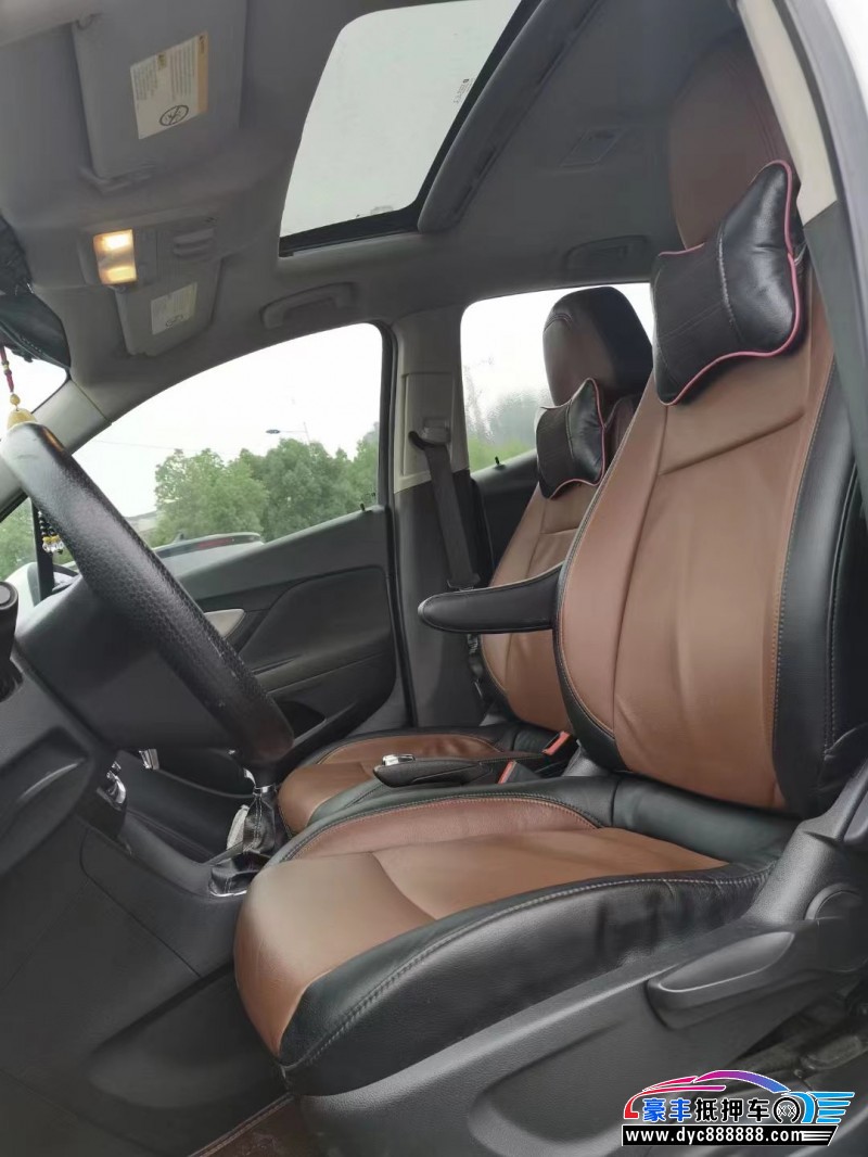 14年别克昂科拉轿车抵押车出售