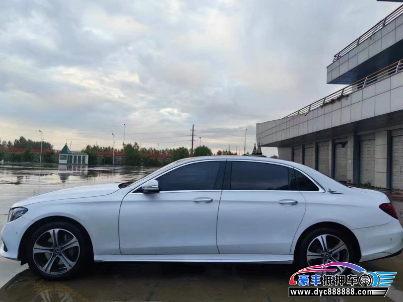 20年奔驰E轿车抵押车出售