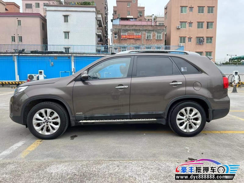 14年起亚索兰托轿车抵押车出售