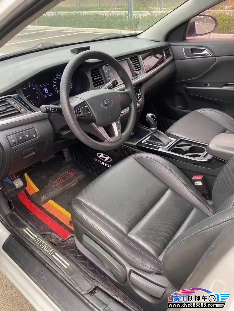 19年现代名图轿车抵押车出售