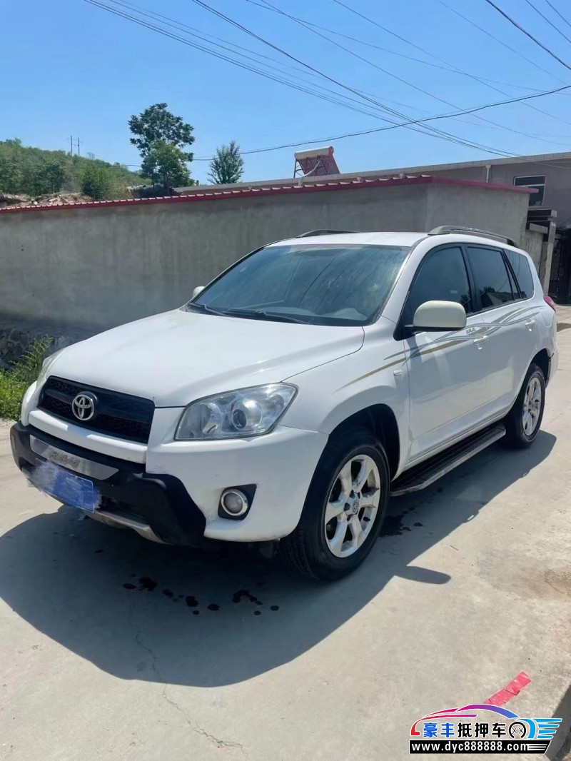 13年丰田RAV4荣放轿车抵押车出售