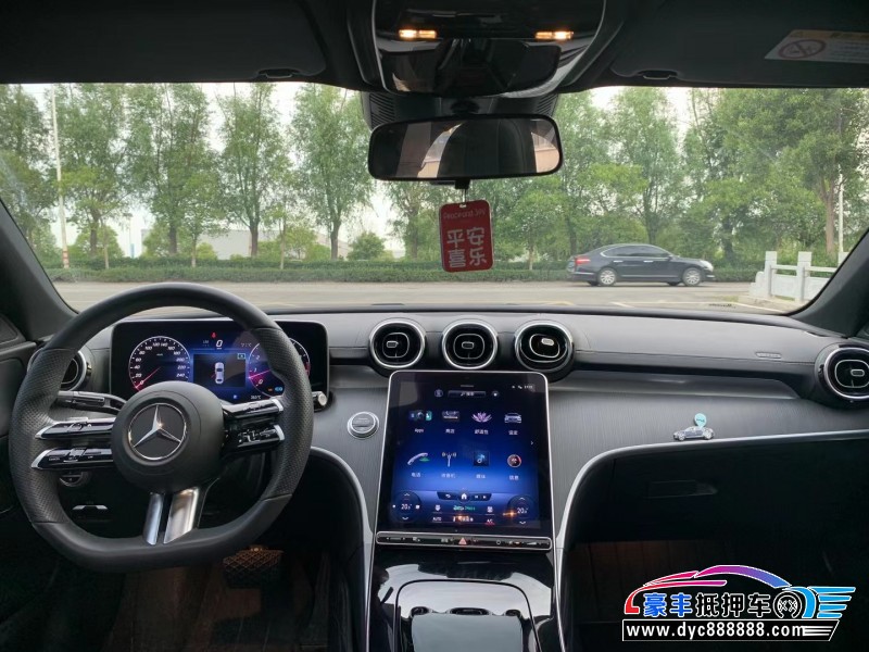 22年奔驰C轿车抵押车出售