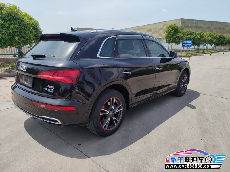 19年奥迪Q5轿车抵押车出售