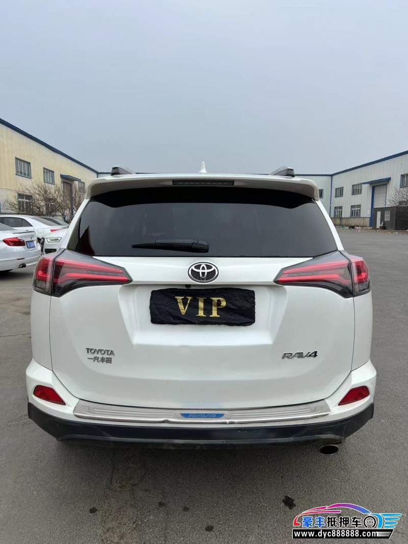 17年丰田RAV4轿车抵押车出售