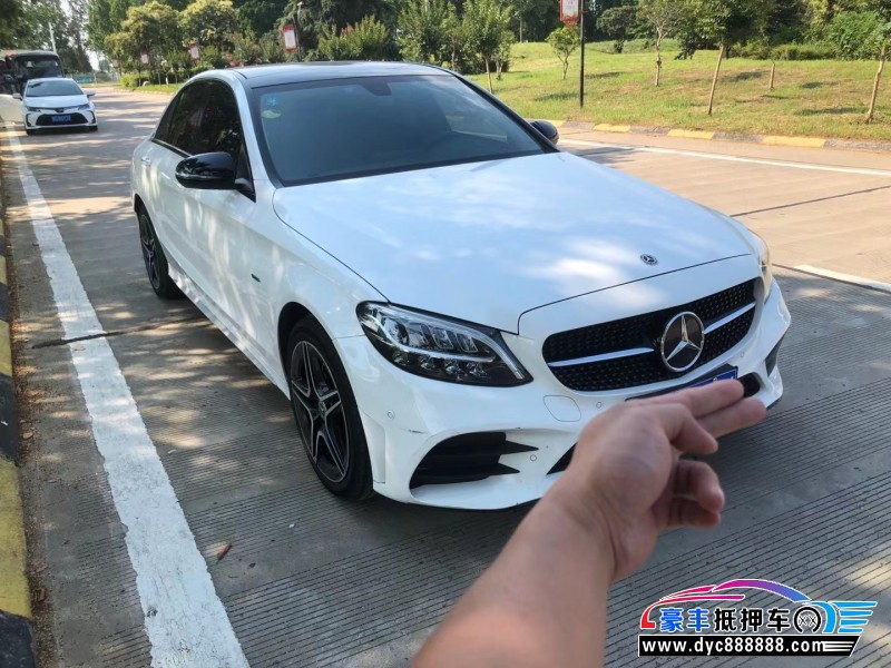 20年奔驰C轿车抵押车出售