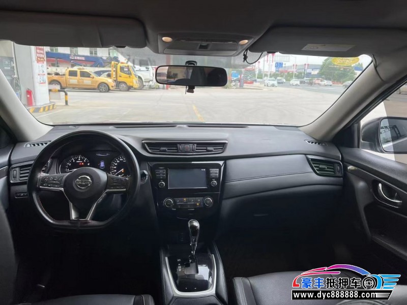 18年日产奇骏轿车抵押车出售