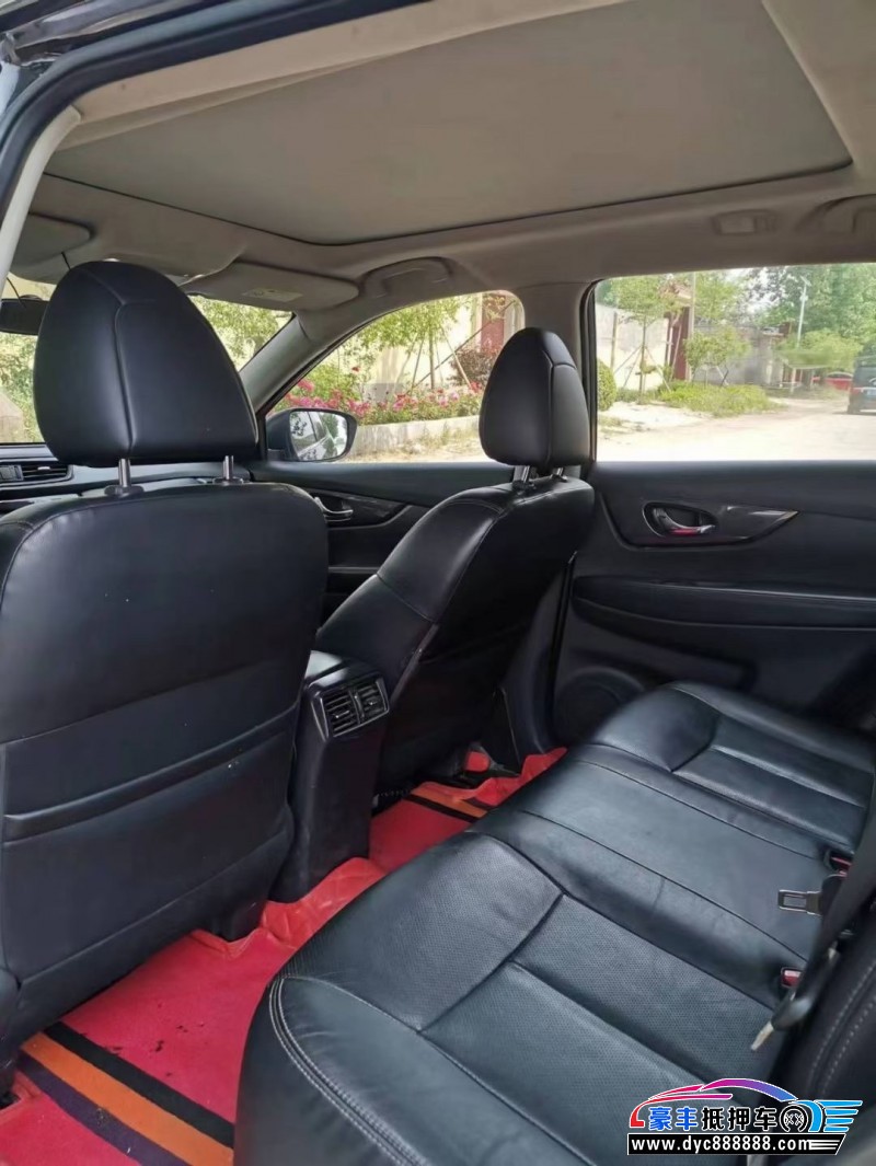 18年日产奇骏轿车抵押车出售