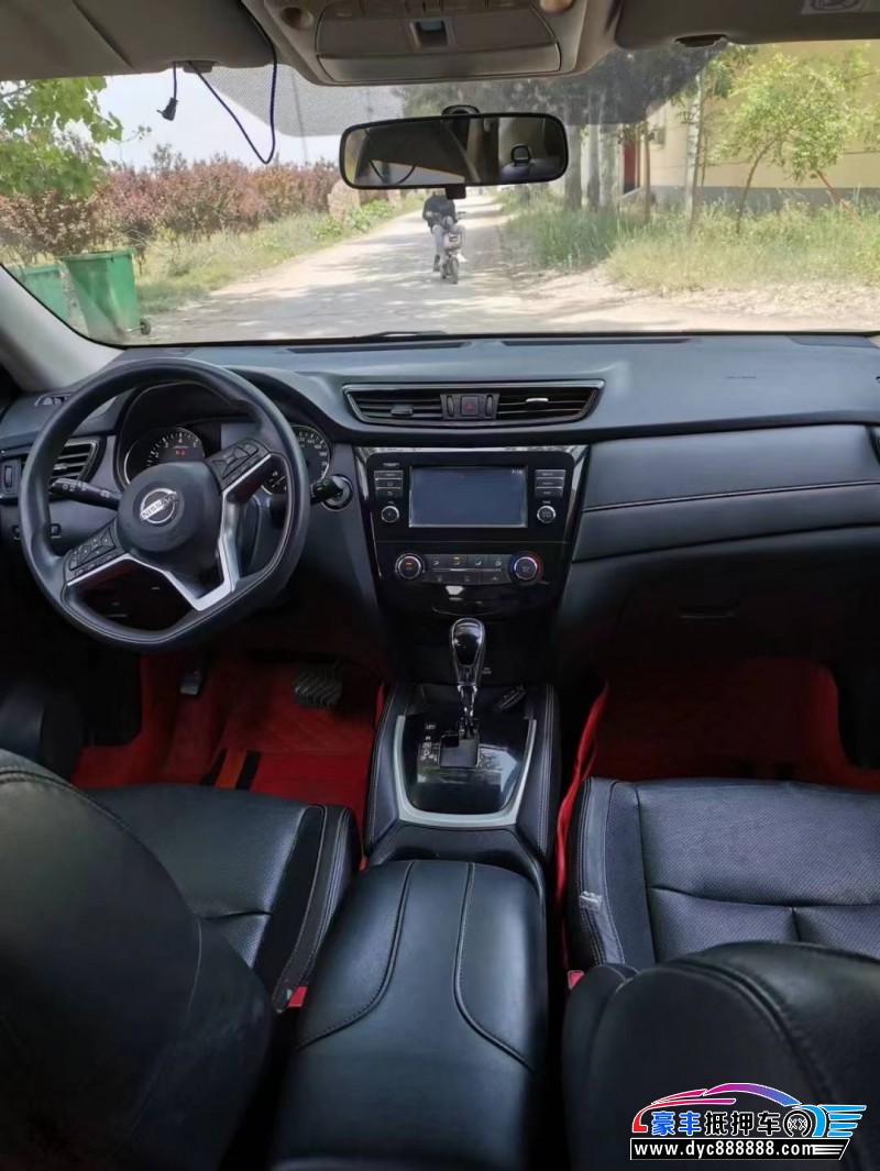 18年日产奇骏轿车抵押车出售