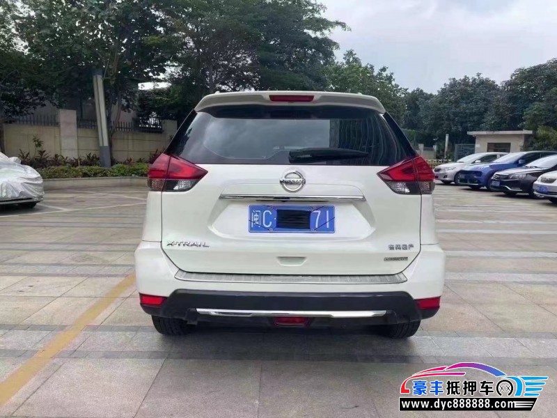 19年日产奇骏轿车抵押车出售