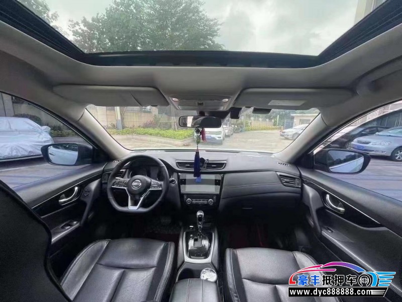 19年日产奇骏轿车抵押车出售
