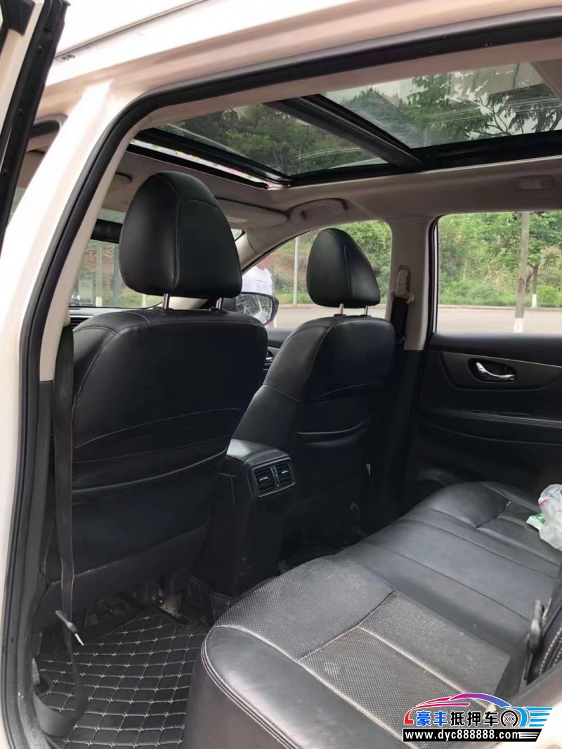 17年日产奇骏轿车抵押车出售