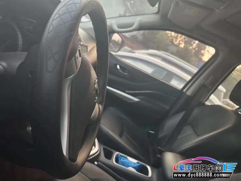 18年日产奇骏轿车抵押车出售