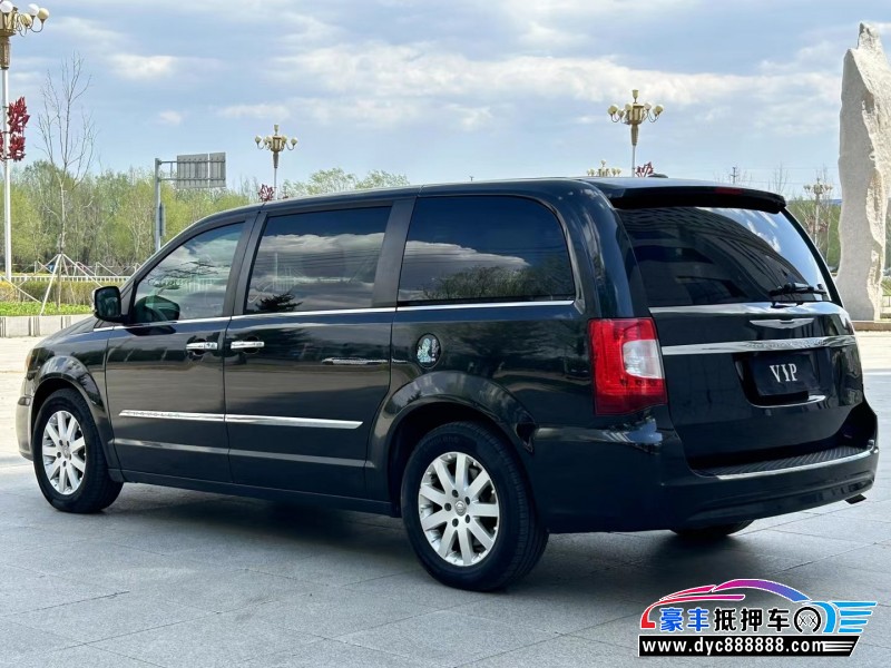 15年克莱斯勒大捷龙MPV抵押车出售