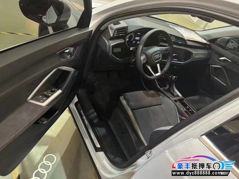 23年奥迪Q3轿车抵押车出售