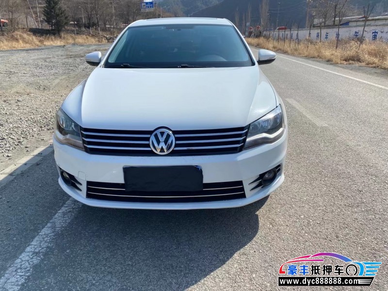 16年大众宝来轿车抵押车出售