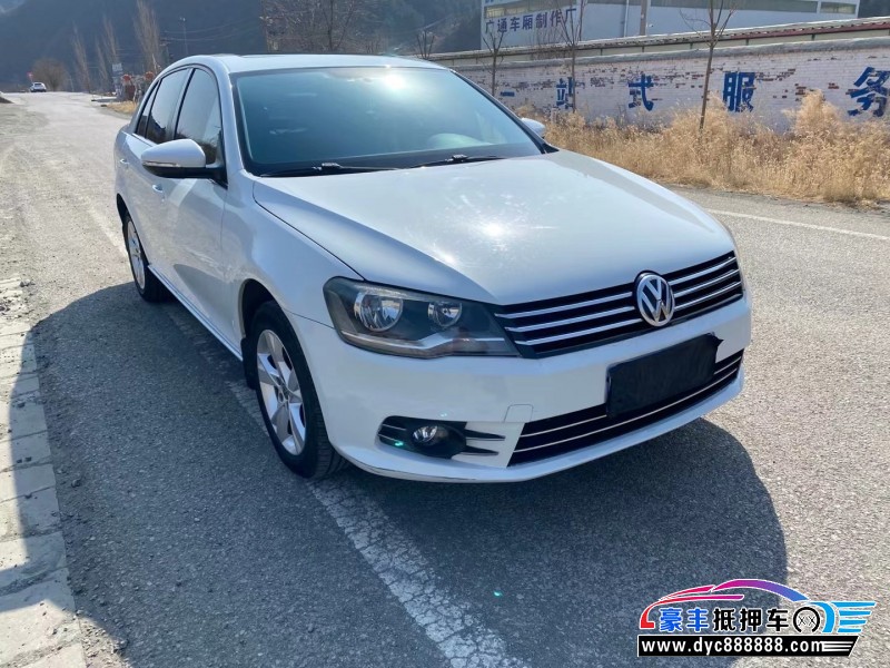 16年大众宝来轿车抵押车出售