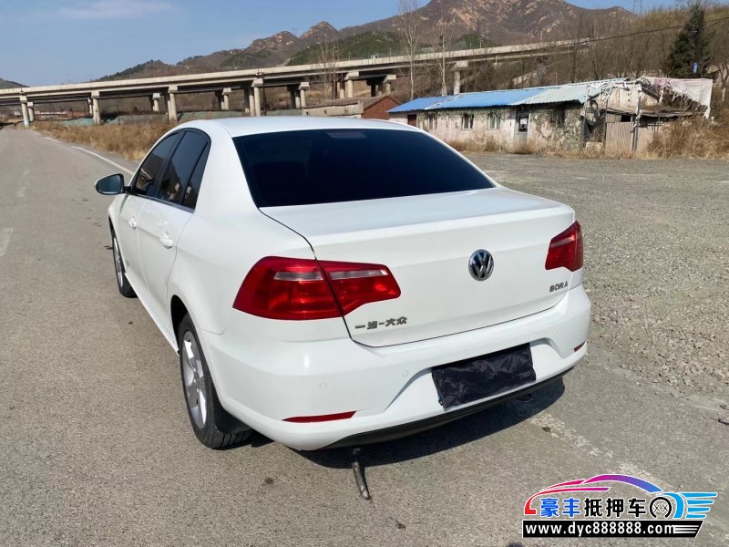 16年大众宝来轿车抵押车出售