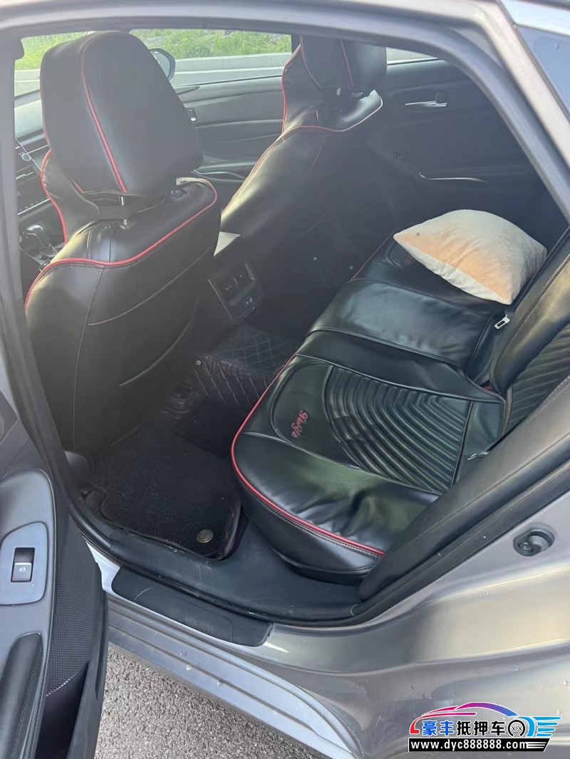 21年丰田亚洲龙轿车抵押车出售