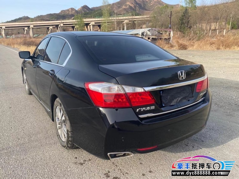 16年本田雅阁轿车抵押车出售