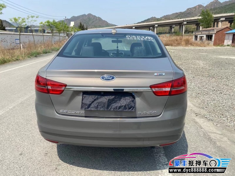 16年福特福睿斯轿车抵押车出售