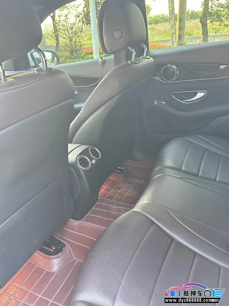 17年奔驰GLCSUV抵押车出售