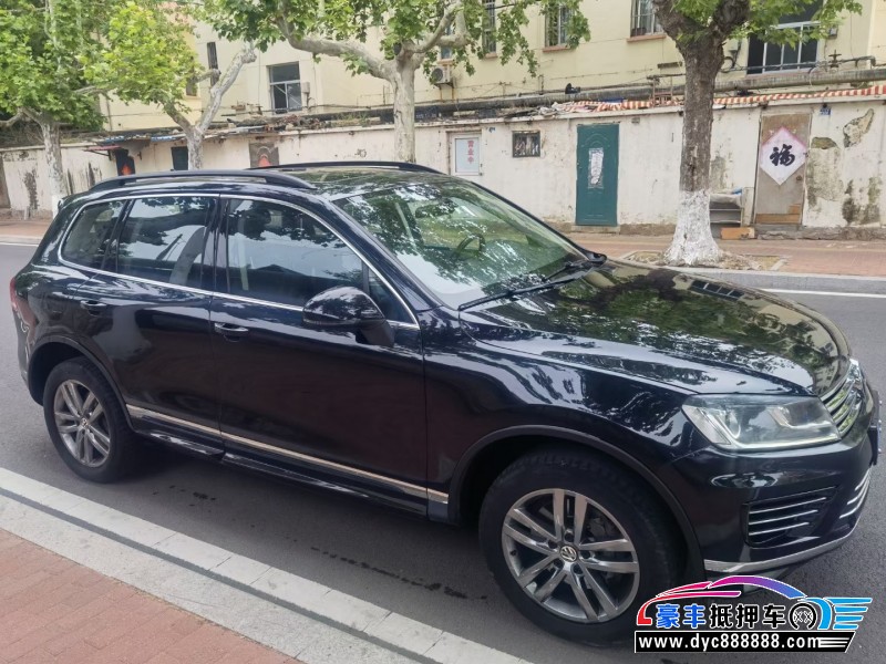 18年大众途锐轿车抵押车出售