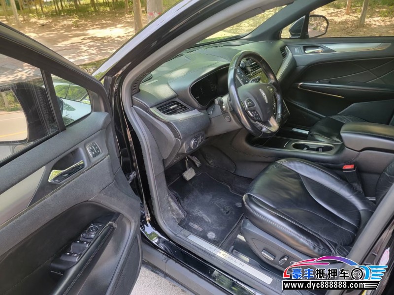 18年林肯MKC轿车抵押车出售