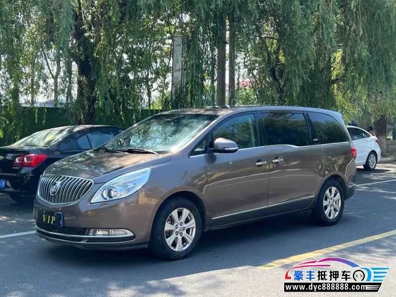 17年别克GL8轿车抵押车出售