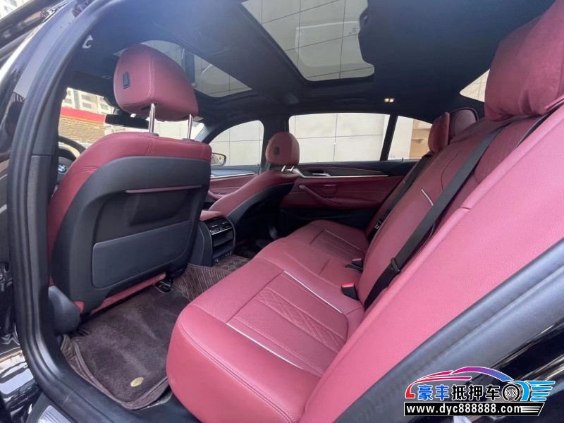 22年宝马5系轿车抵押车出售