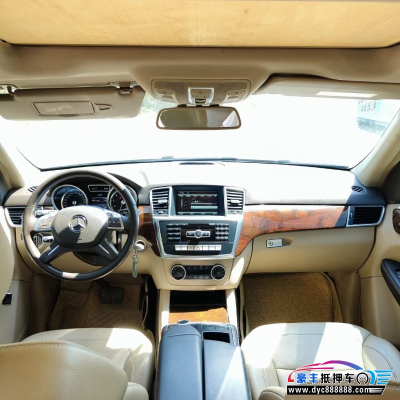 14年奔驰ML轿车抵押车出售