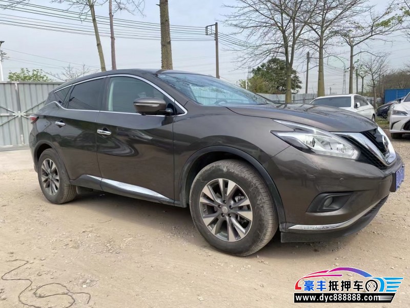 21年日产楼兰轿车抵押车出售