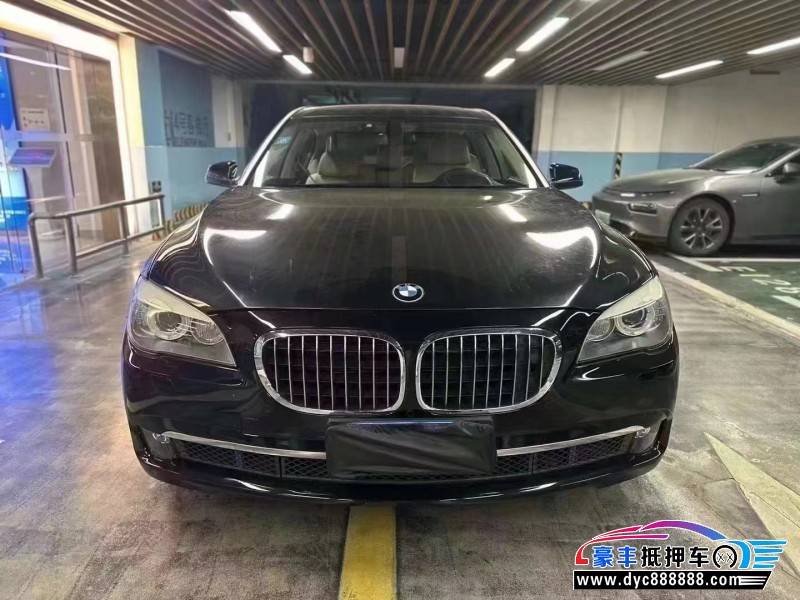 13年宝马7系轿车抵押车出售