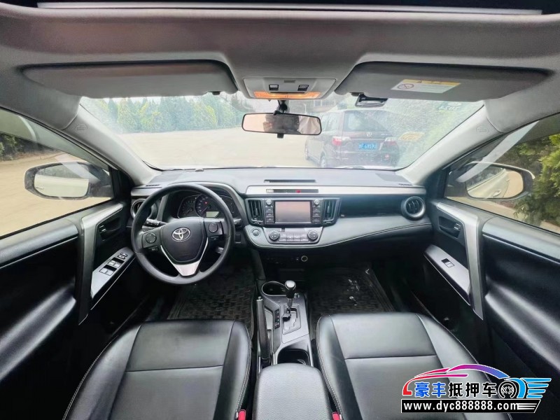 18年丰田RAV4轿车抵押车出售