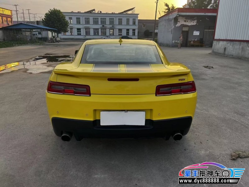 16年雪佛兰科迈罗轿车抵押车出售