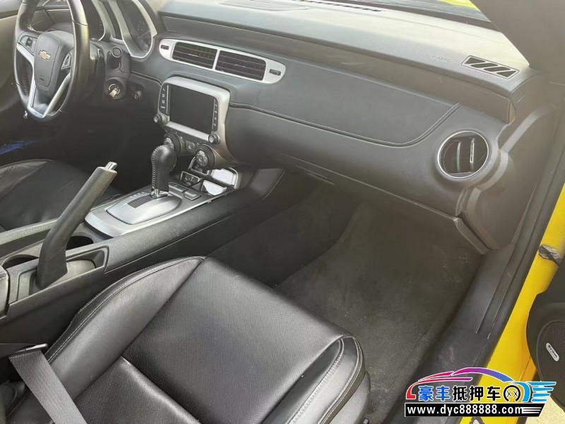 16年雪佛兰科迈罗轿车抵押车出售