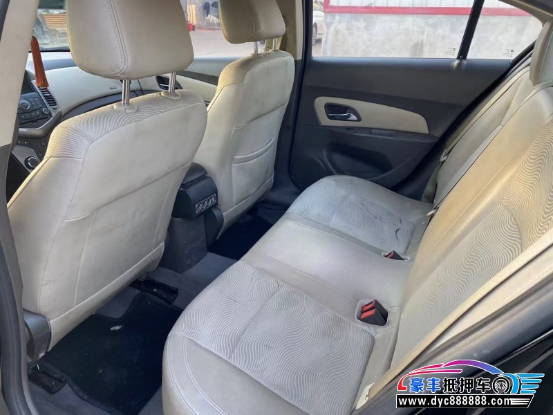 14年雪佛兰科鲁兹轿车抵押车出售